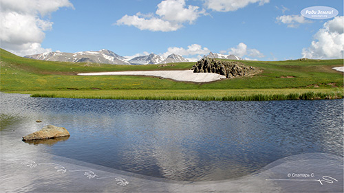 Пейзаж с озером (фотообои)